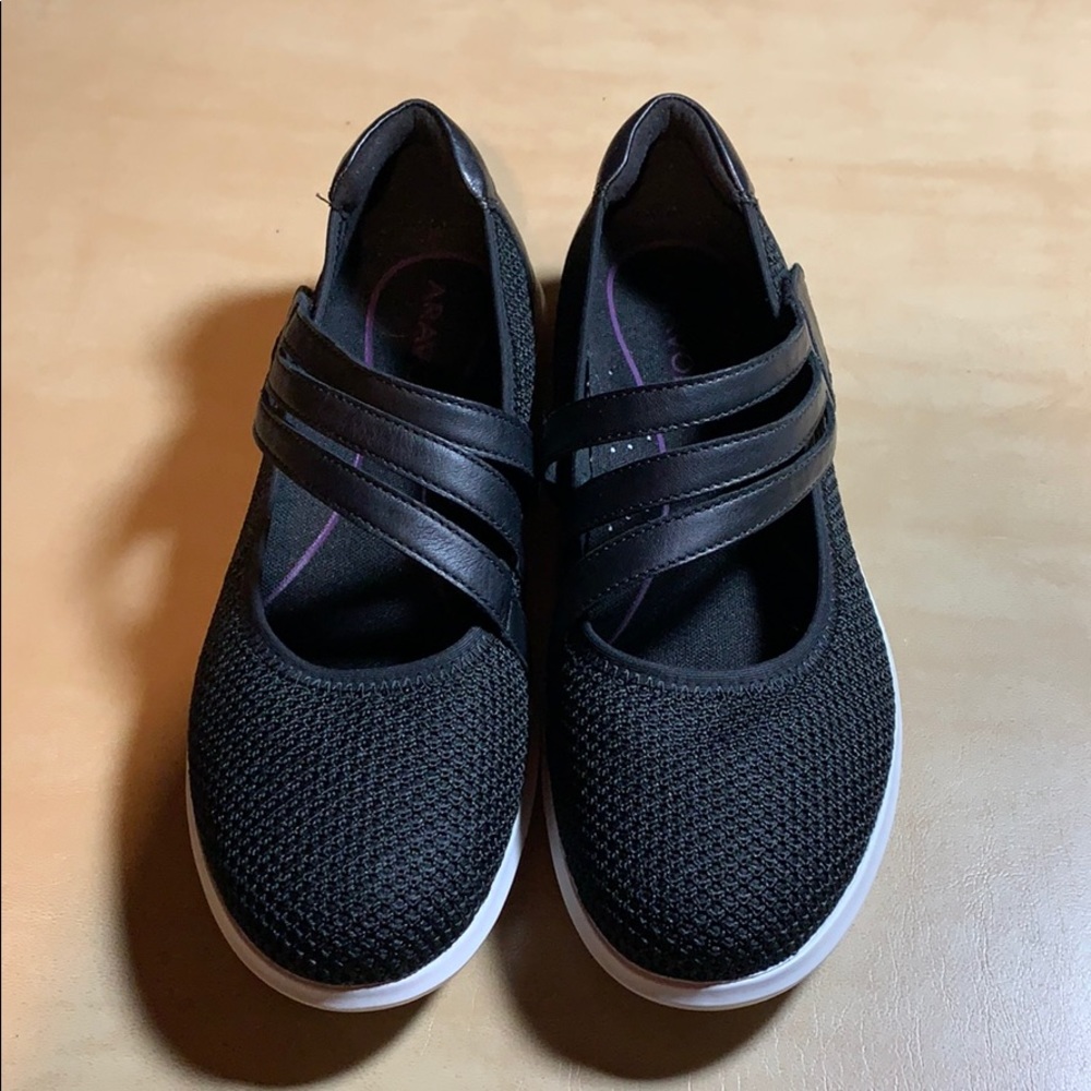 Aravon Shoes